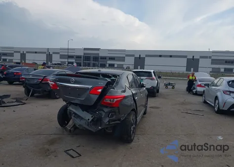 2016 Nissan Sentra Sr z USA, uszkodzony, nr VIN 3N1AB7AP0GY244463